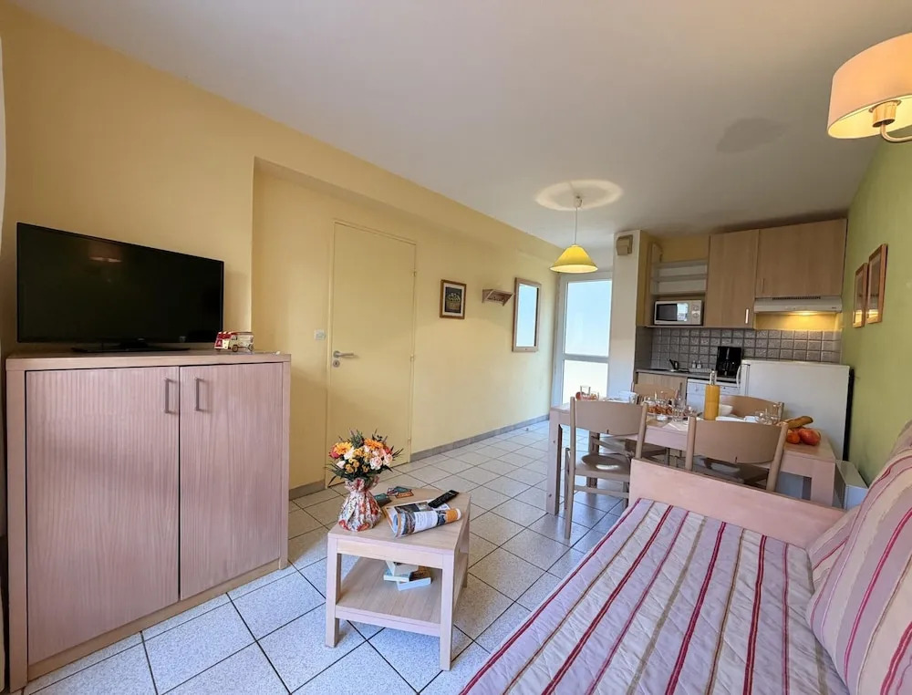 Mediterranean Sea View Escape for 6