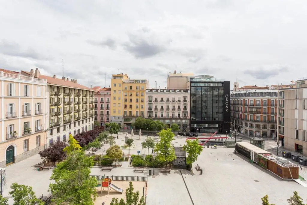 Cozy studio overlooking Pedro Zerolo Square