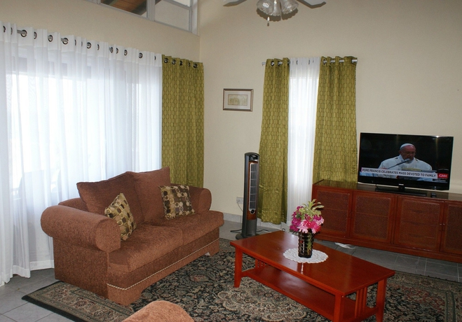 Mahogany Tree Villas