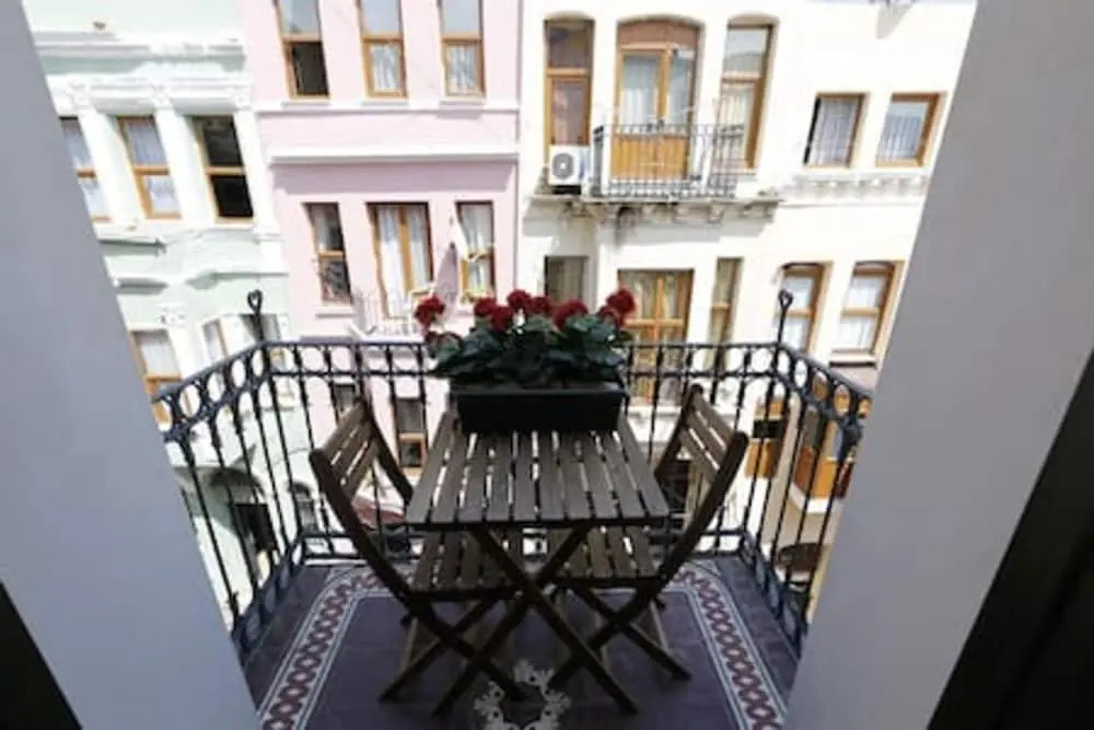 401 Old City Brand New Spacious With Balcony