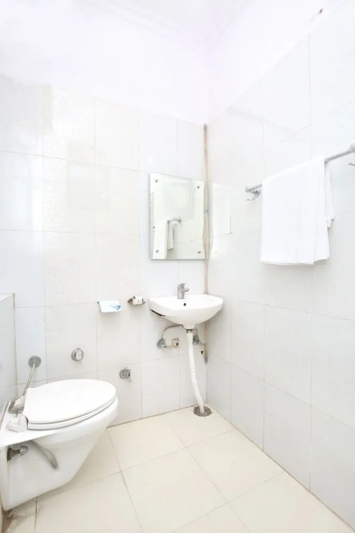OYO 24423 Hotel Royal