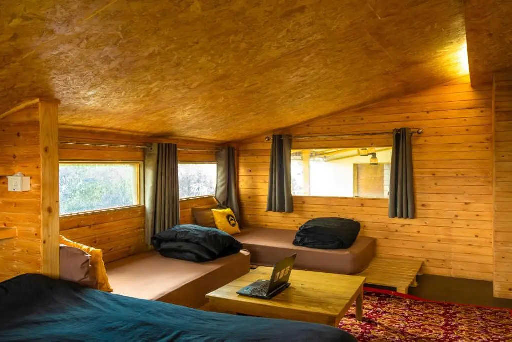 Lushtree Backpackers - Hostel & Cafe