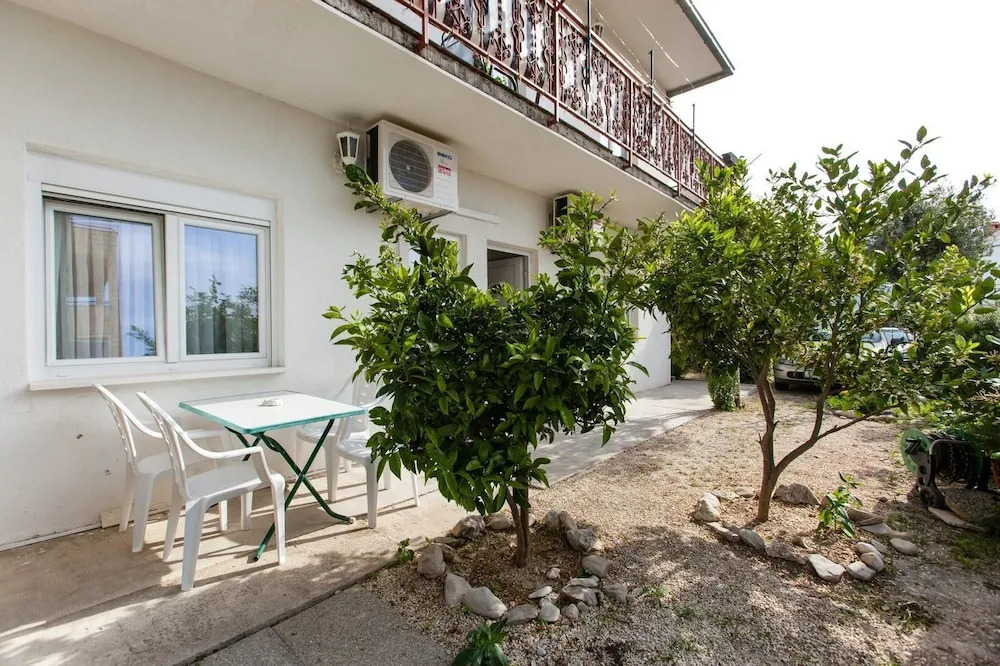 Apartments Ante Senka