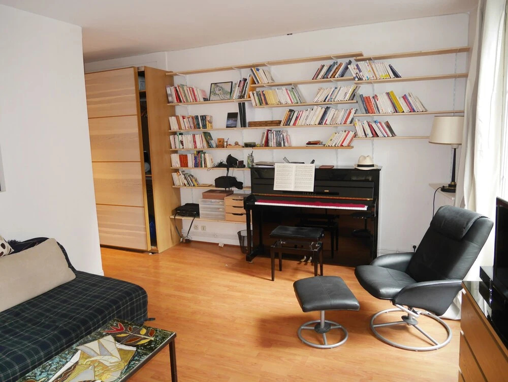 Apartments - Into Paris