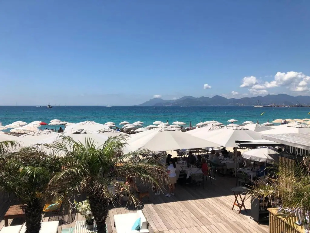 Studio terrasse - Piscine- Tennis