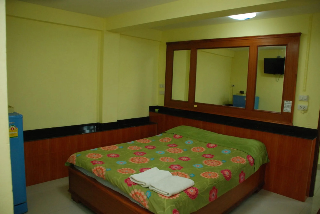 Sirasit 999 Mansion
