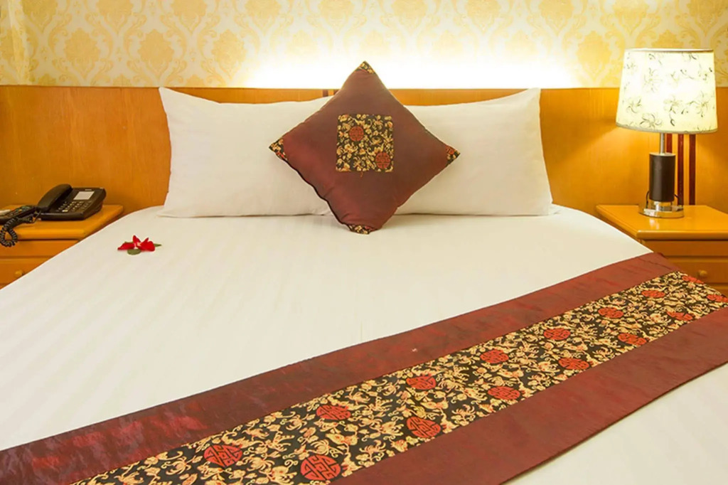 Indochina Queen 2 Hotel