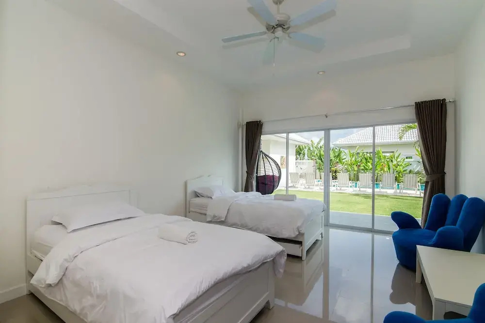 Private  4 Bedroom Pool Villa L28
