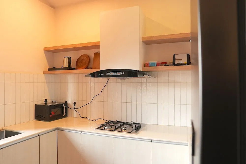 Sams Apartment