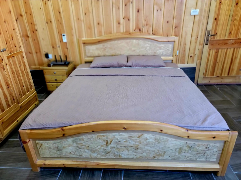 atoom lodge