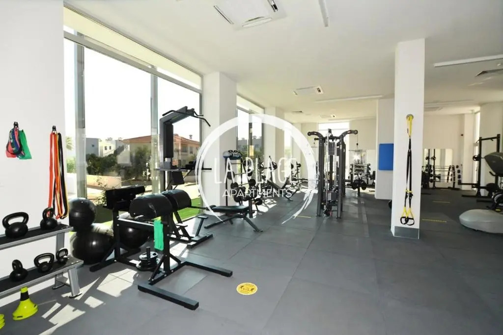 Lovely 2 Bedroom Family Apartment w/ Pool