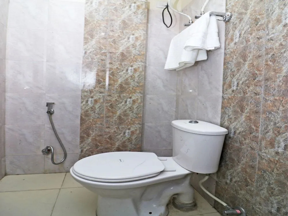 Florence Residency By OYO Rooms