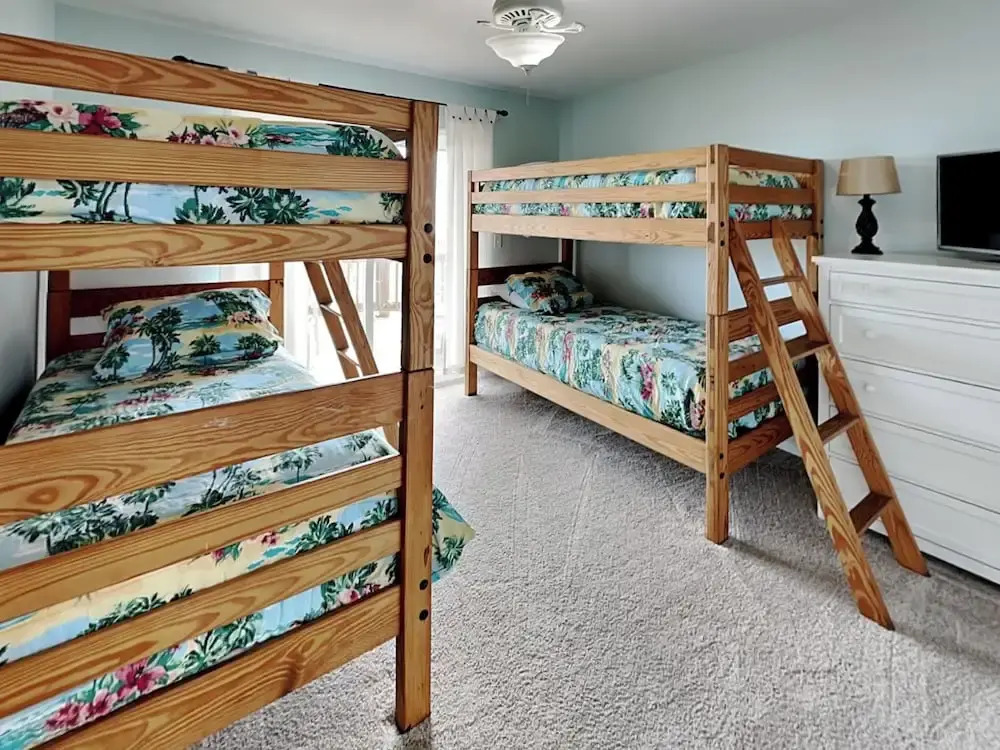 Barefoot Bungalow by Topsail Realty