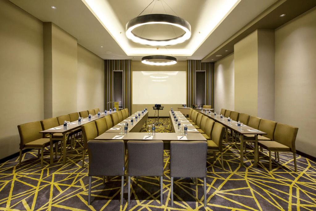 AONE Hotel