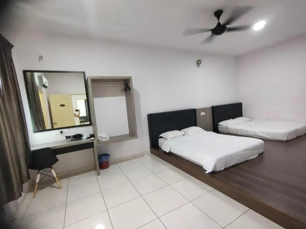 SWEET DREAM HOME 20PAX 3-Storey 5R5B SITIAWAN
