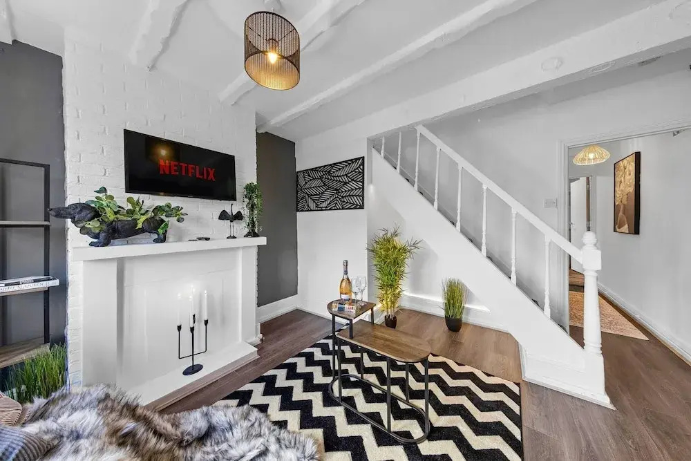 Charming Chatham Apartment With 3 Bedrooms
