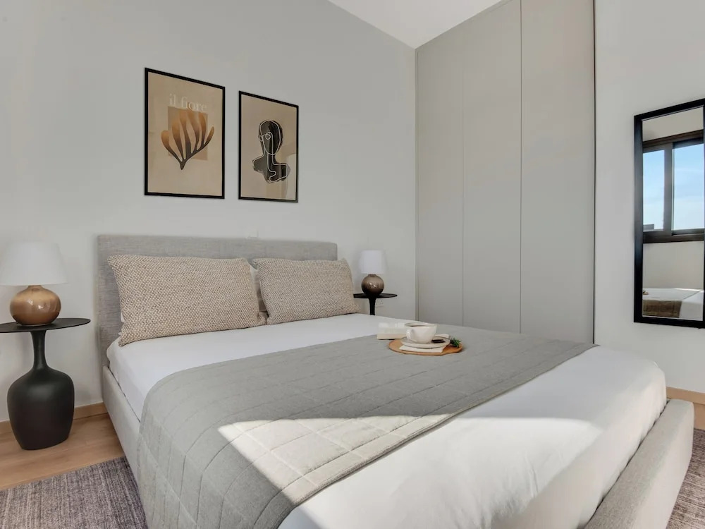 Sanders Palama - Cute 2-bdr Penthouse Apt