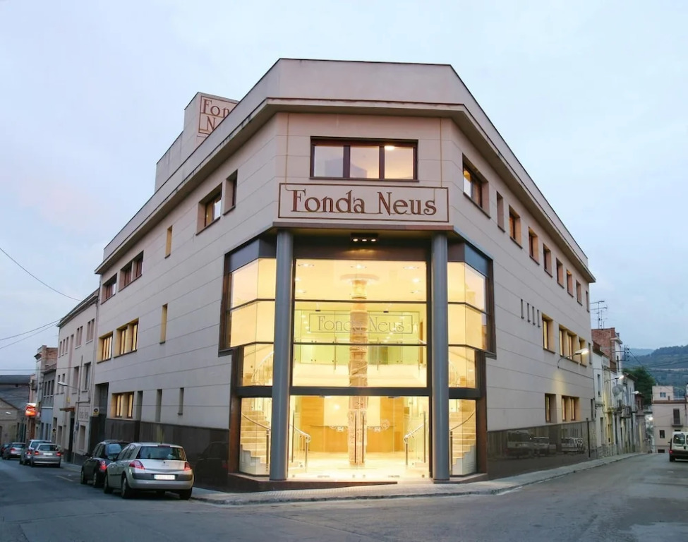 Hotel Fonda Neus