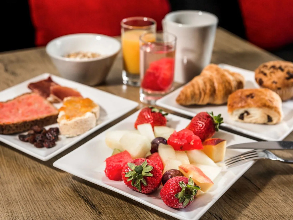 Garner Hotel Rotherham East by IHG