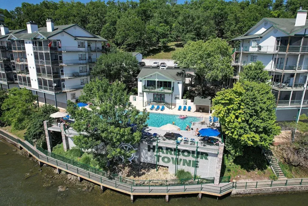 Breathtaking Views - Two Pools - Enclosed Balcony