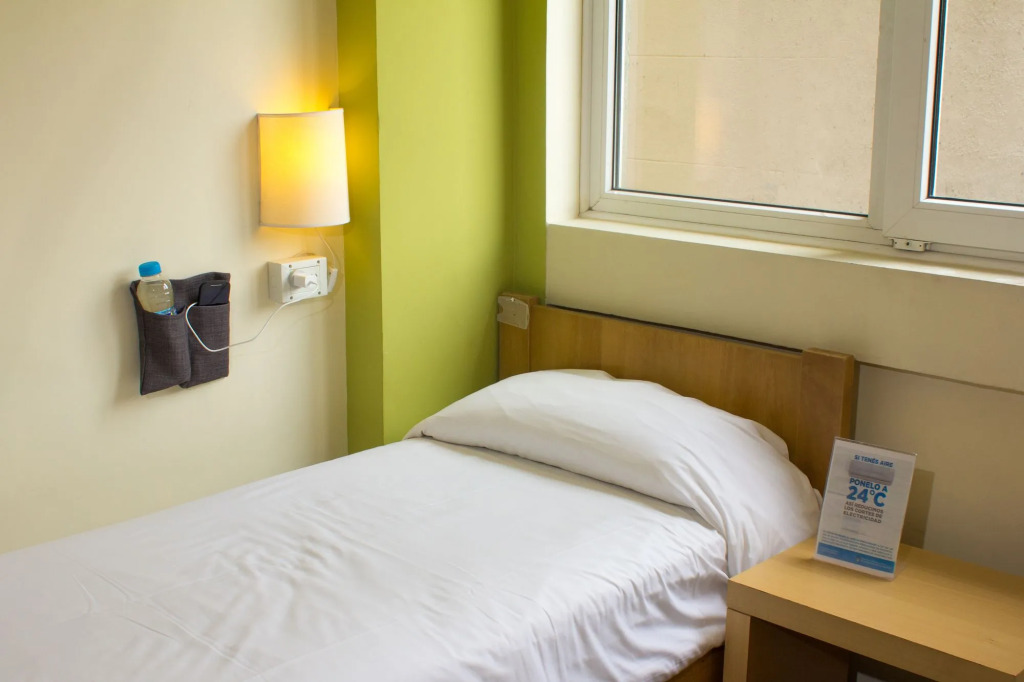 Circus Hostel