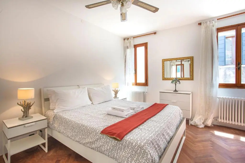 Venice Near San Marco 7 pax WiFi 2 Bedroom