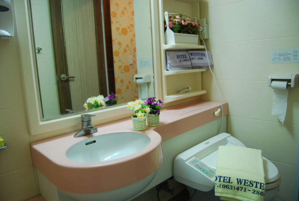 Gunsan Western Hotel