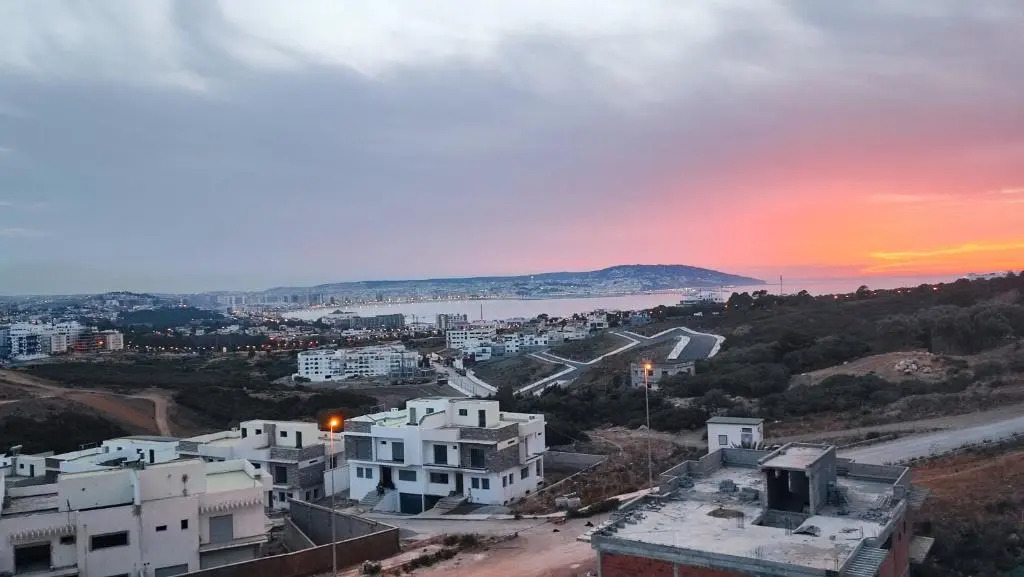 Apartment with a beautiful view on Tangier bay