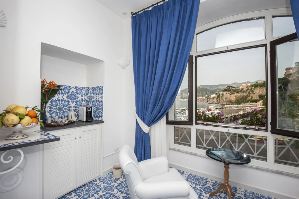 Surriento Suites