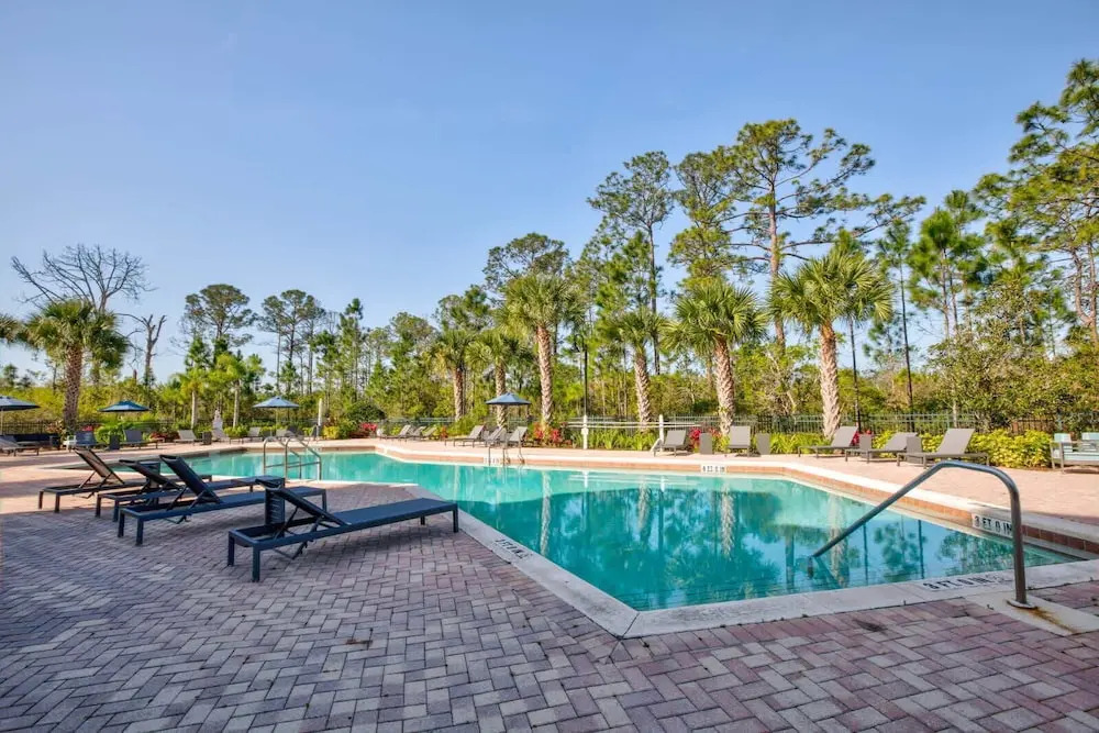 Upstay Pet Friendly Condo 6 Minutes From Disney