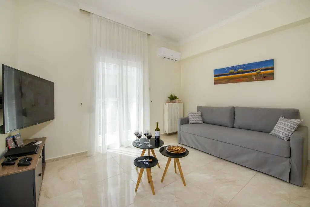 Center Manolia Dream 3 Bedroom Apartment 100m away from the beach
