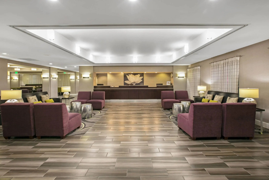 La Quinta by Wyndham DFW Airport South / Irving