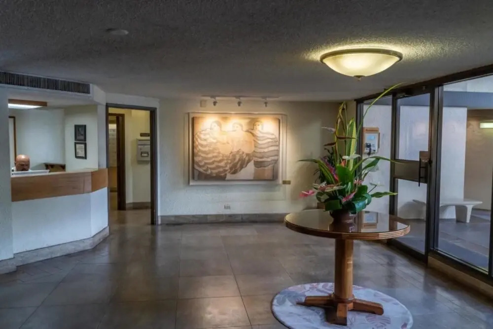 Discovery Bay One Bedroom Condos with Kitchen & Free Wifi