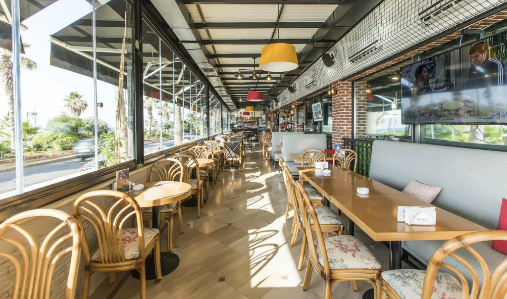 Riviera Hotel and Beach Lounge, Beirut