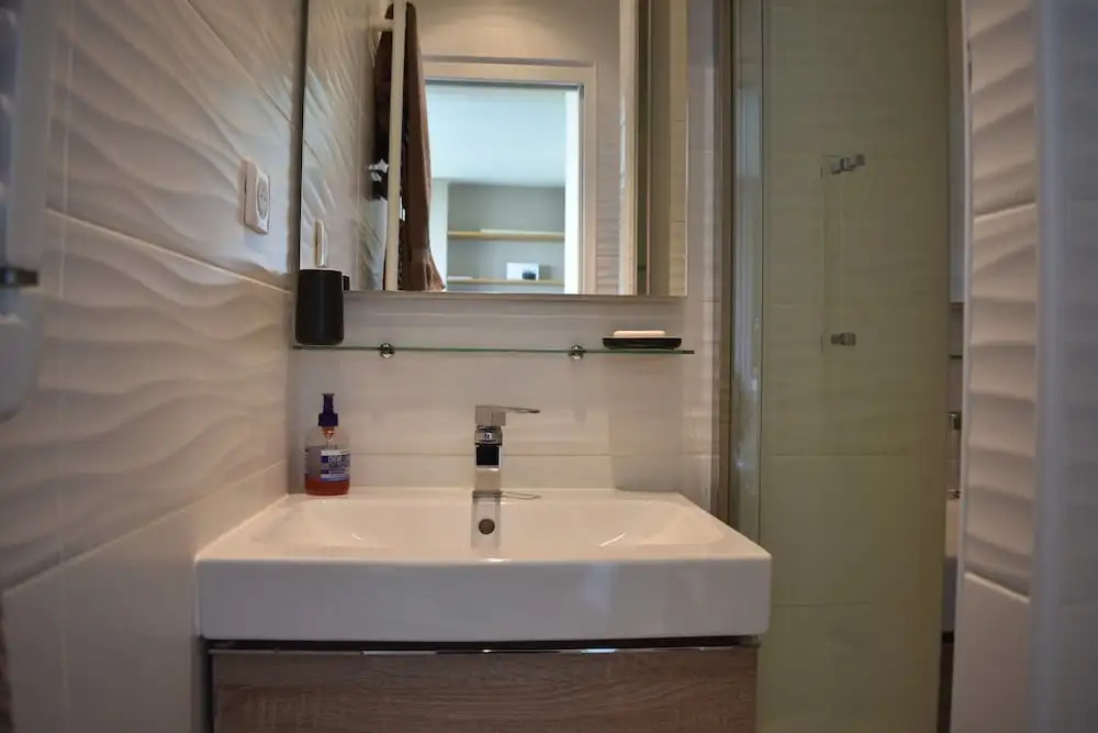 Bright Studio Apartment With High View
