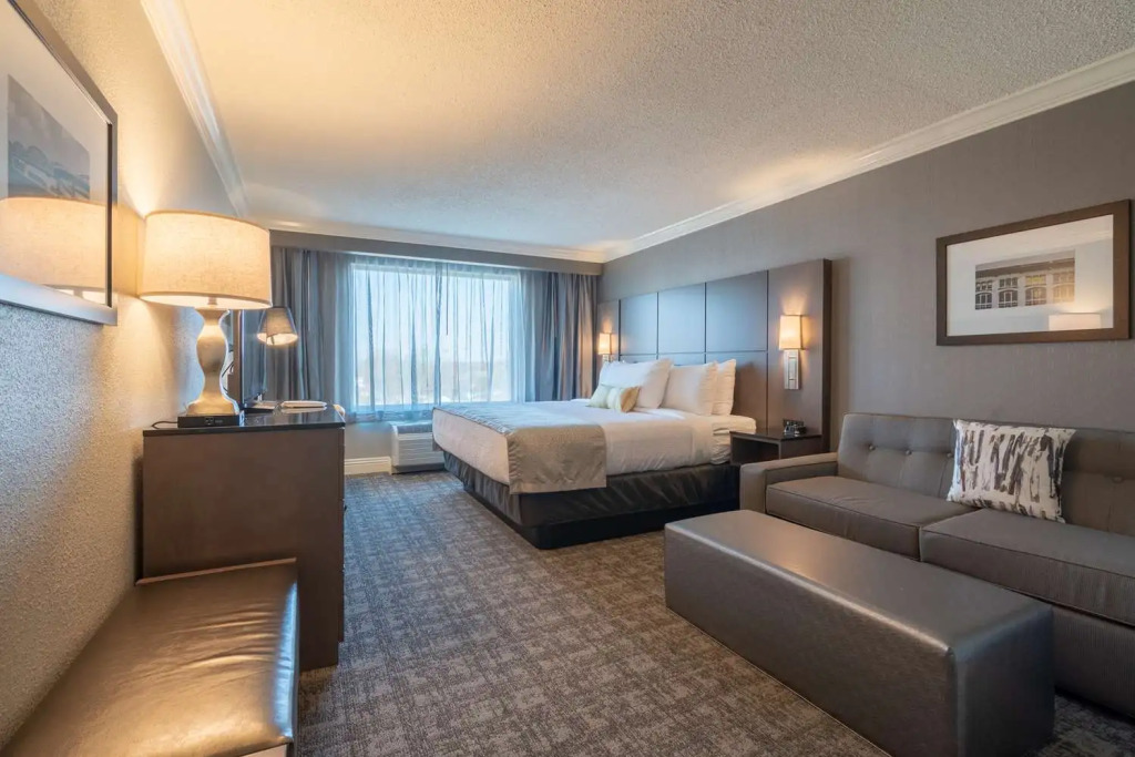 Holiday Inn Southwest