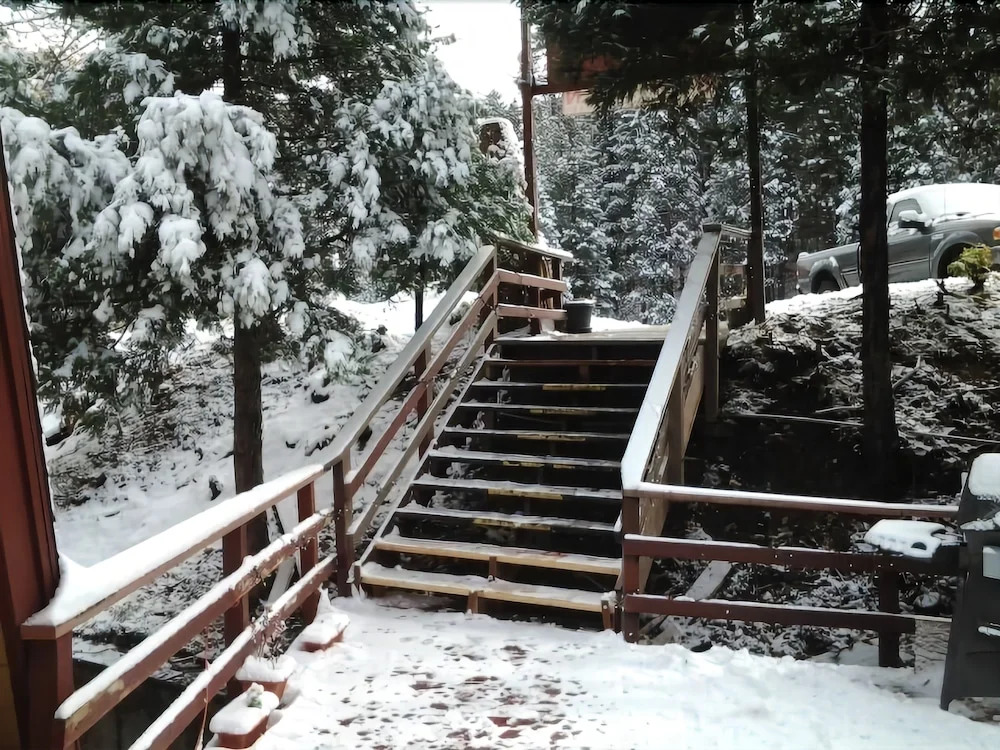 Arrowhead Mountain Inn
