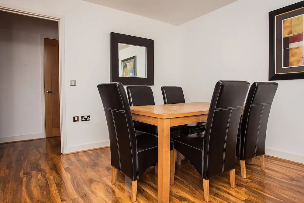 Stunning 2 Bed Apartment with Amazing Views