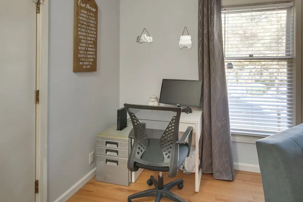 Dog Friendly! Hot Springs Condo w/ Private Balcony