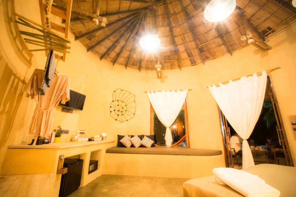 The Mud - Eco Hotel