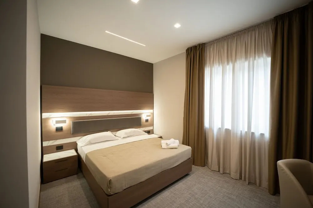 Building Hotel