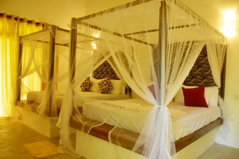 Safari Queens Resort