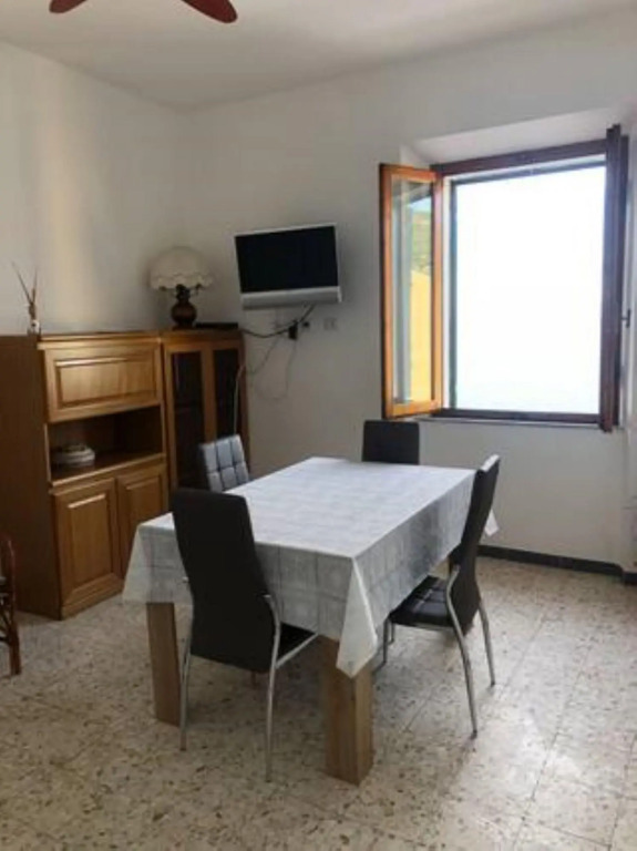 Centrally located apartment with sea view-casetta Annunziata