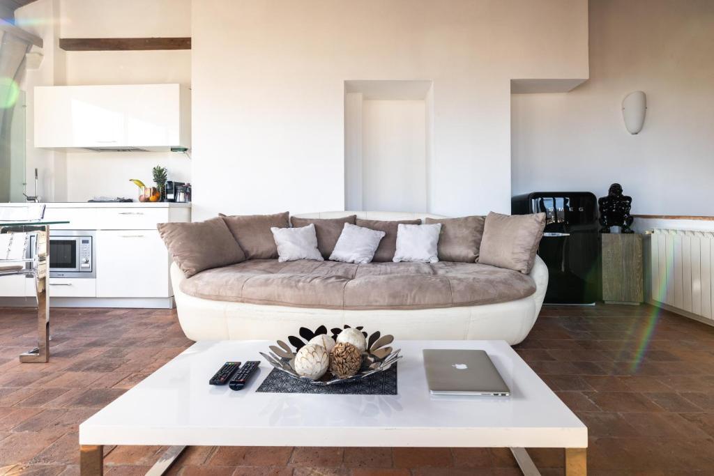 LAltana City House