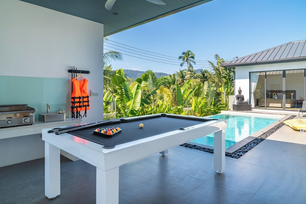 Modern 3 Bedroom Villa! KBR16