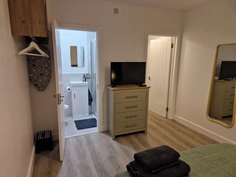 Cozy Apartment at Highbanks The Annex