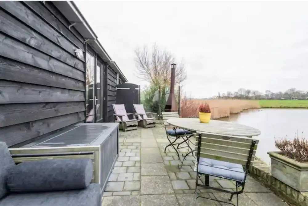 Romantic Holiday Home With Plenty of Cycling and Walking Possibilities