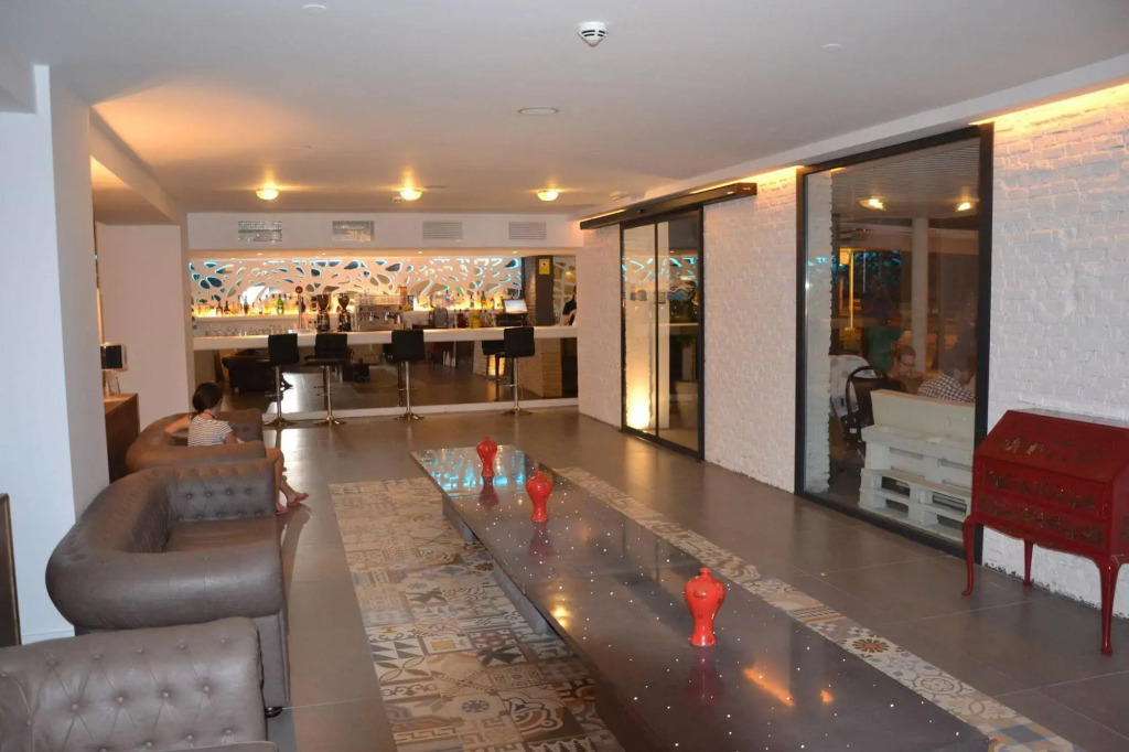 Hotel Brisamar Suites