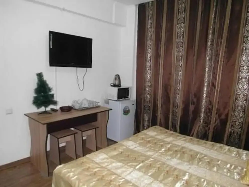 Kuze Hotel