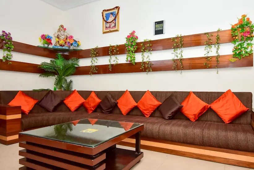Hotel Vrindavan Garden